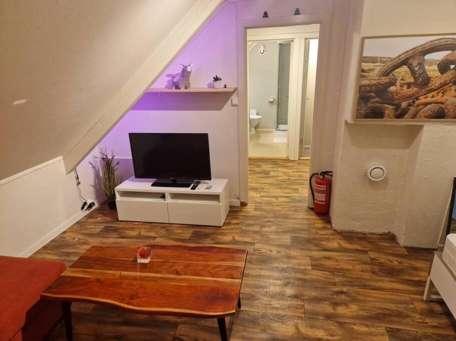 Smaller Apartment Next To Bridge Tromsø Exteriör bild